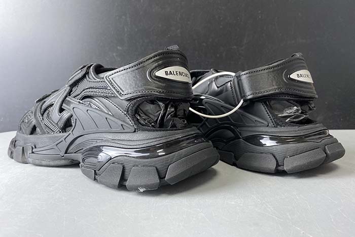 Ba*len*cia*ga track sandal