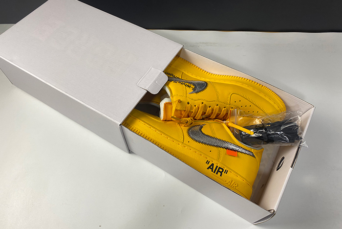 Nike Air Force 1 Low Off-White University Gold Metallic Silver DD1876-700