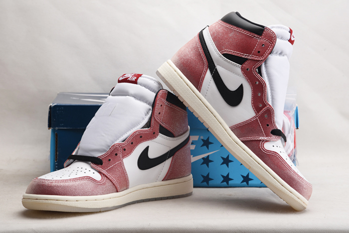 TROPHY ROOM X AIR JORDAN 1 High OG SP