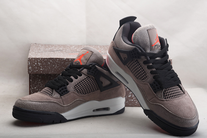 Air Jordan 4 Retro "Tape Haze" DB0732-200
