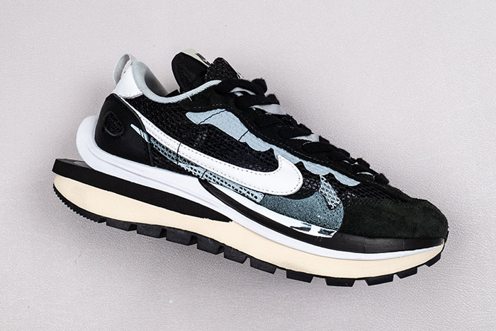 Sacai x Nike Pegasua Vaporfly Black White CV1363-100