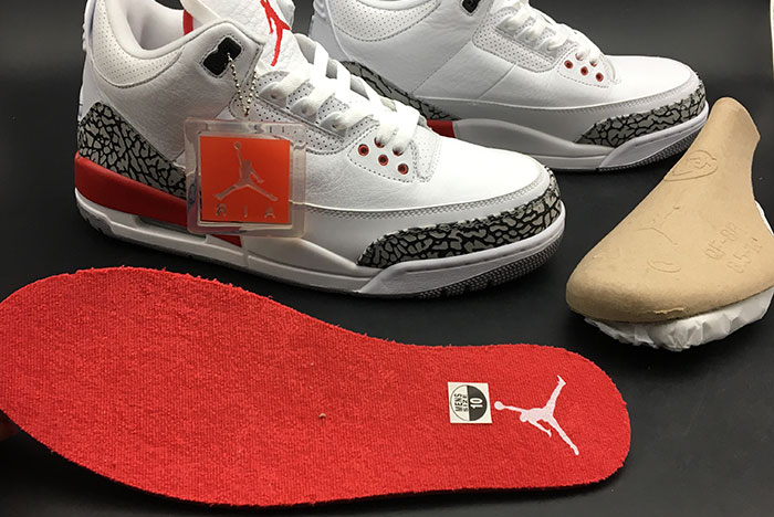 Air Jordan 3 “Katrina” 136064-116