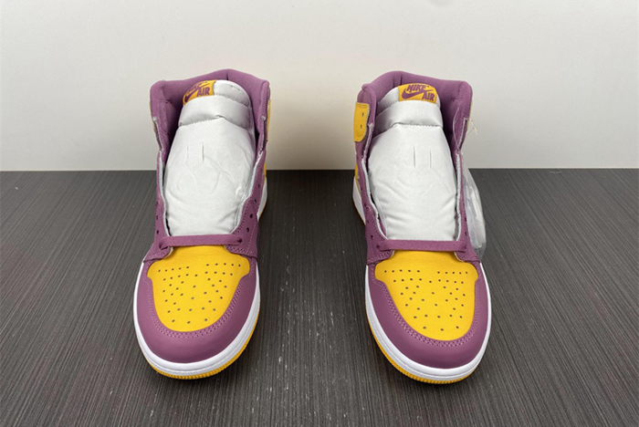 Air Jordan 1 High OG “Brotherhood” 555088-706