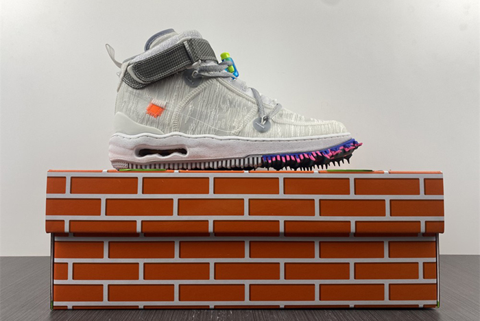 Off-White x Nike AF1 DO6290-100