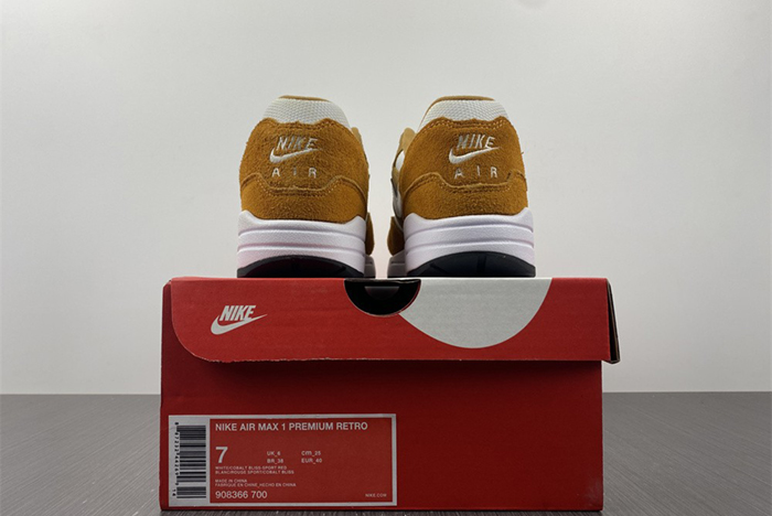 Nike WMNS Air Max Anniversary 908366-700