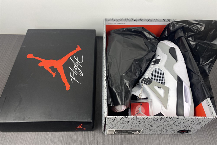 Air Jordan 4 Retro CT8527 021