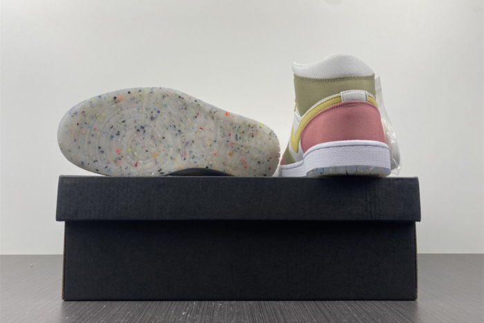 AIR JORDAN 1 MID SE (GS) DJ0338-100
