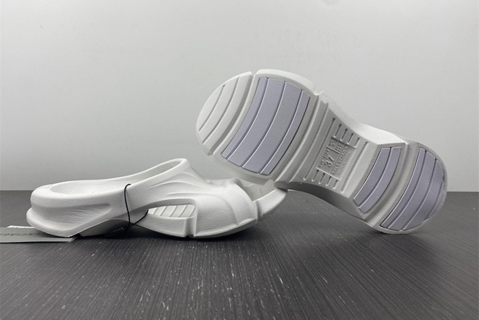 Ba*len*cia*ga 677403 w3rb3 4912 white slide