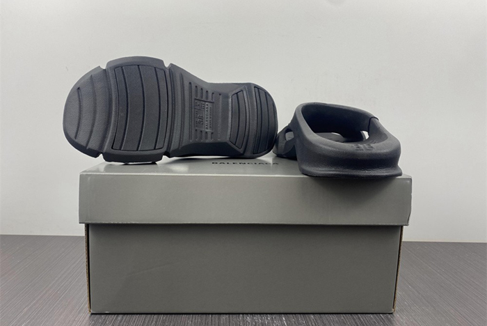 Ba*len*cia*ga 677403 w3rb3 4912 black slide