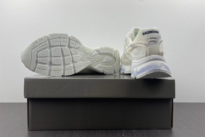 Ba*len*cia*ga phantom sneaker 679339w2e929000