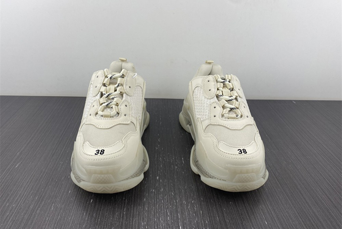 Ba*len*cia*ga triple s black sneaker 544351 w1084 0315