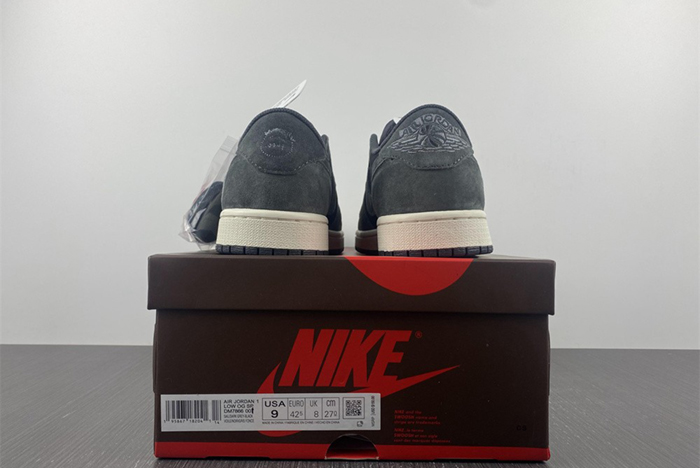 Travis Scott x Air Jordan 1 Low OG DM7866-001