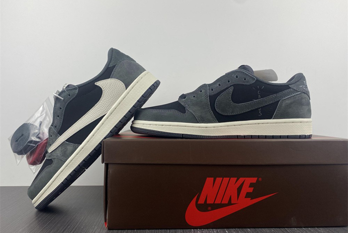 Travis Scott x Air Jordan 1 Low OG DM7866-001