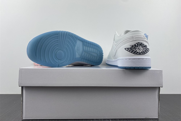 Nike Air Force 1‘07 LX UV DA8301-101