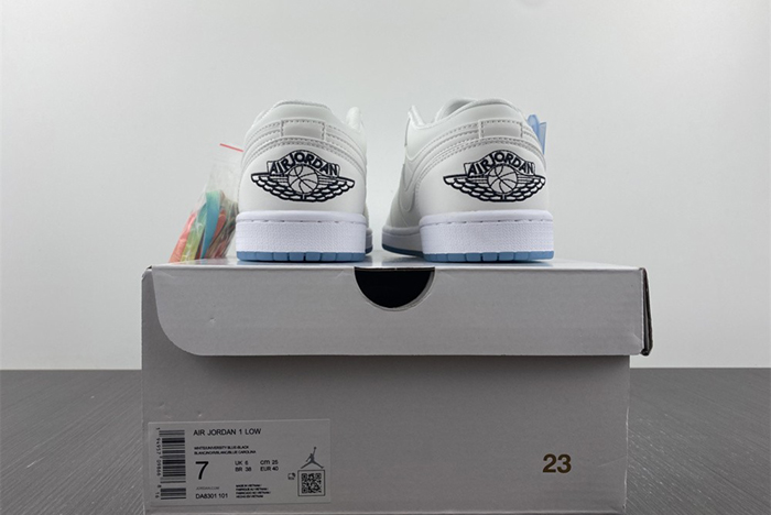 Nike Air Force 1‘07 LX UV DA8301-101