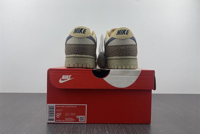 Nike Dunk Low "Safari" DX2654-200