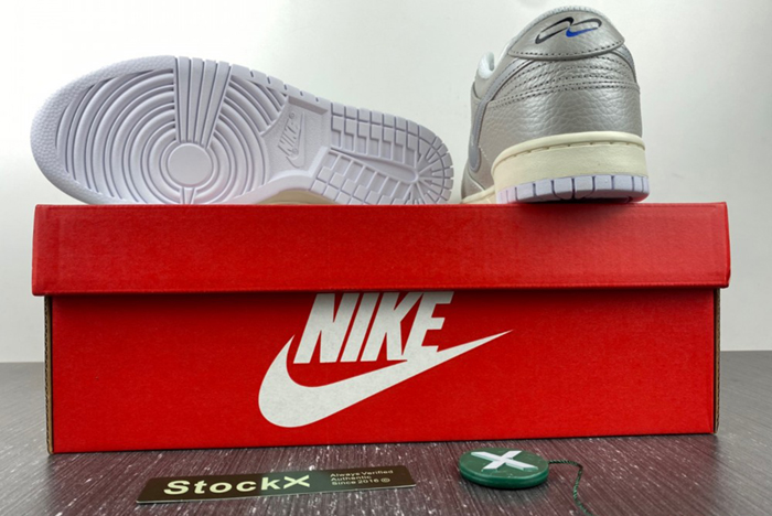 Nike Dunk Low Metallic Silver DX3197-095
