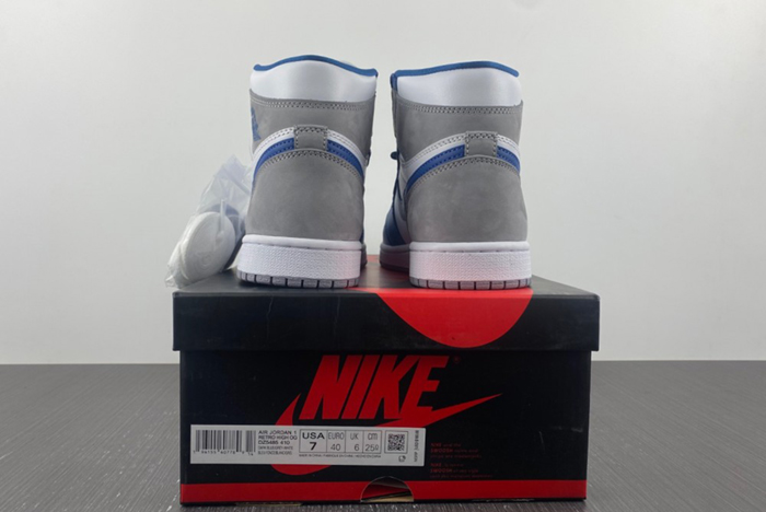 Air Jordan 1 High OG “True Blue” DZ5485-410