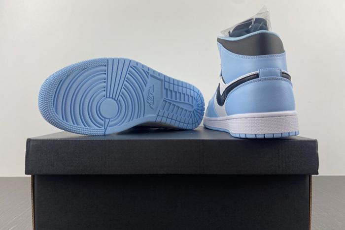AIR JORDAN 1 MID 555112-401