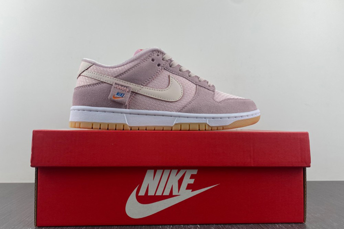 Nike Dunk Low "Teddy Bear" DZ5318-640