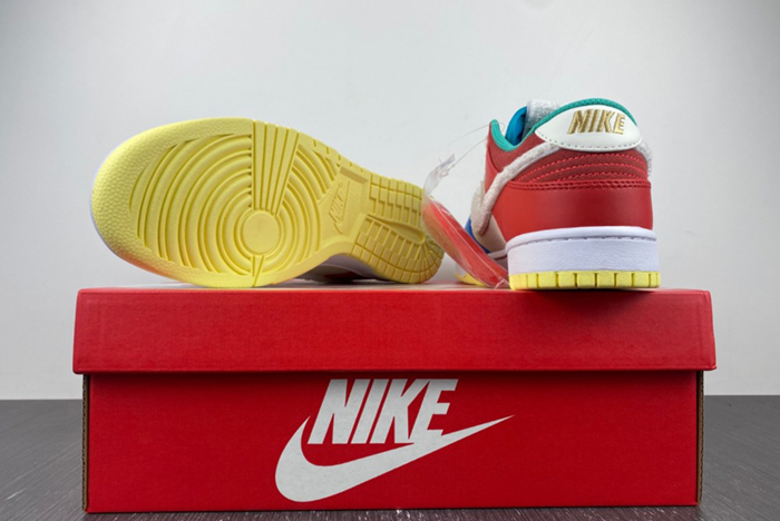 NIKE Dunk Low "Year of the Rabbit" FD4203-111