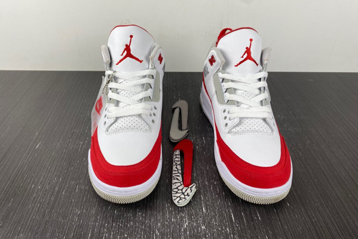 Air Jordan 3 tinker CJ0939-100