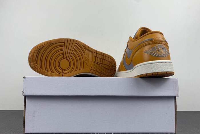 Air Jordan 1 Low DC0774-0202