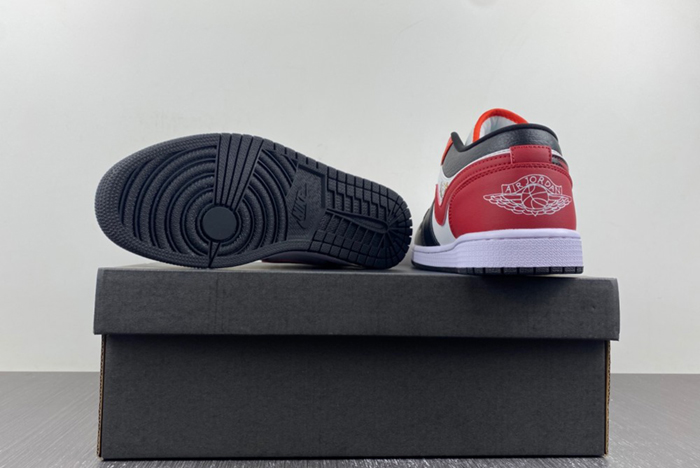 Jordan 1 Low SE Just Skate Gym Red (GS) FJ7222-101