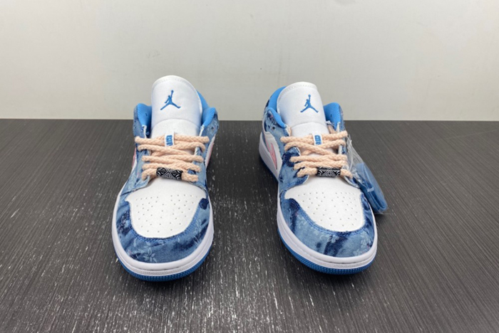 Air Jordan 1 Low Washed Denim DM8947-100