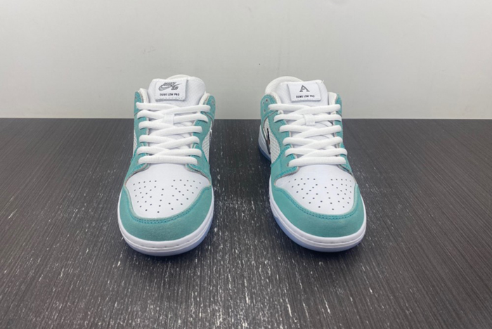 NIke Dunk SDCAI*NIKE SB Low FD2562-400
