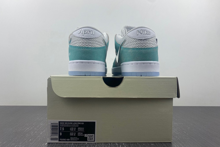NIke Dunk SDCAI*NIKE SB Low FD2562-400
