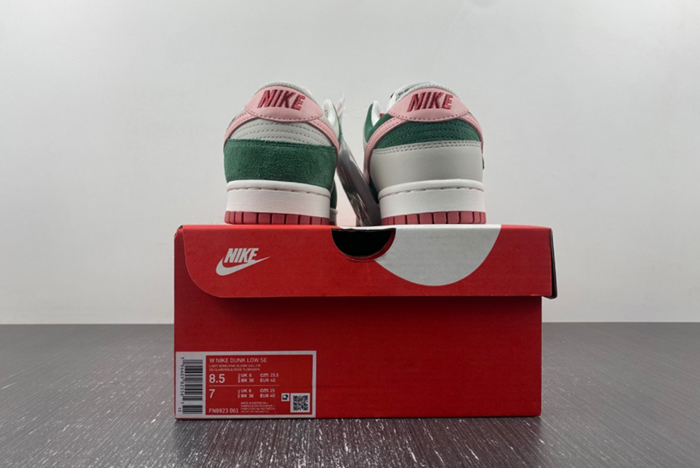 Nike Dunk Low SE All Petals United Fir Green FN8923-061