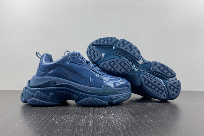 Ba*len*cia*ga triple s 734954 w2paa 4000