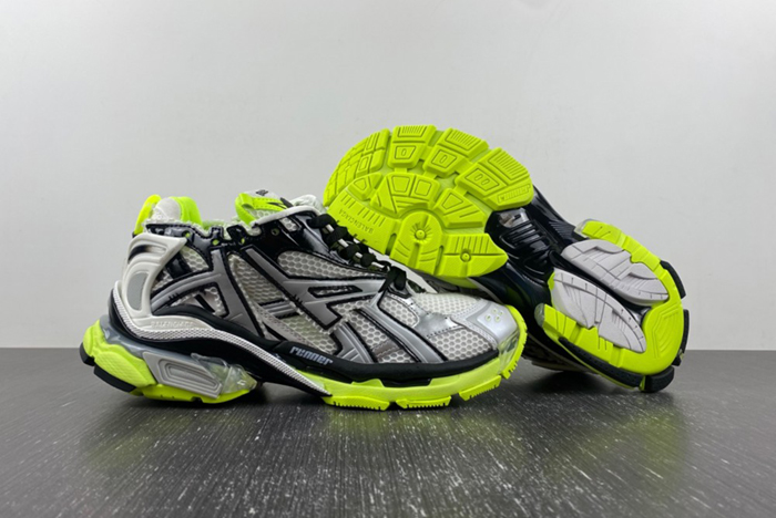Ba*len*cia*ga runner sneaker