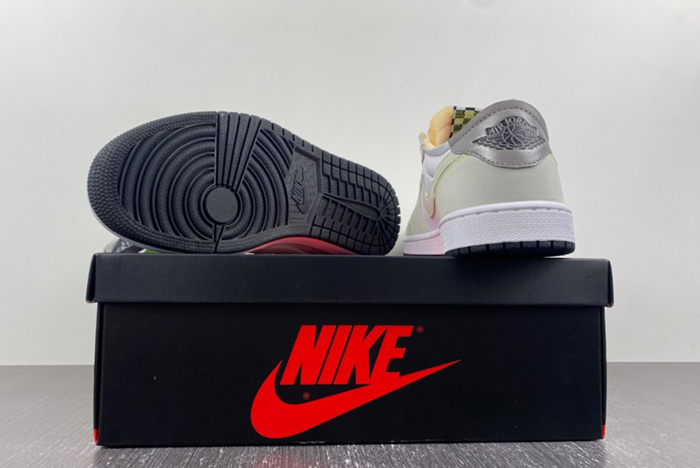 Jordan 1 Retro Low White Ghost Green Black DM7837-103