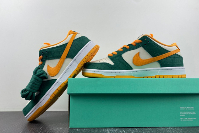 Nike SB Dunk Low Legion Pine Kumquat 304292-383