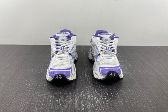 Ba*len*cia*ga runner sneaker 677402-w3rb3-5901