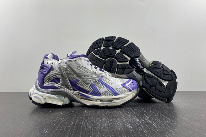 Ba*len*cia*ga runner sneaker 677402-w3rb3-5901