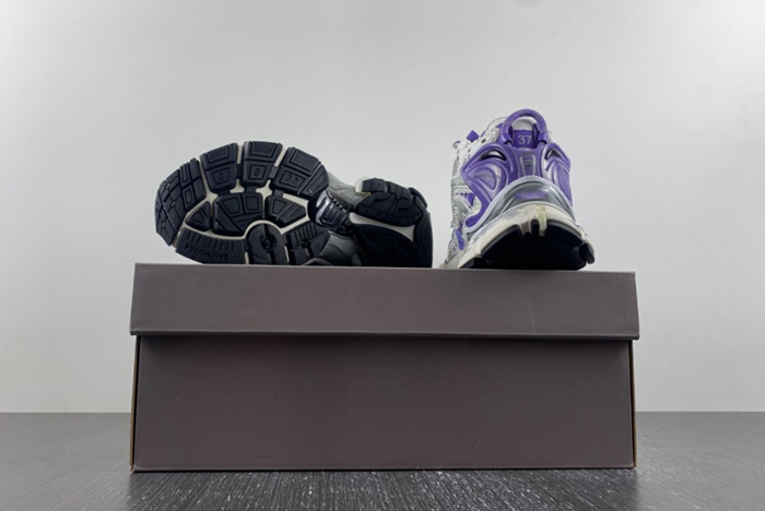 Ba*len*cia*ga runner sneaker 677402-w3rb3-5901