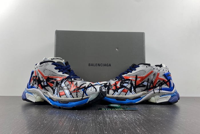Ba*len*cia*ga runner sneaker 677403-w3rb6-1264