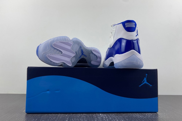 Air Jordan 11 CT8012-114
