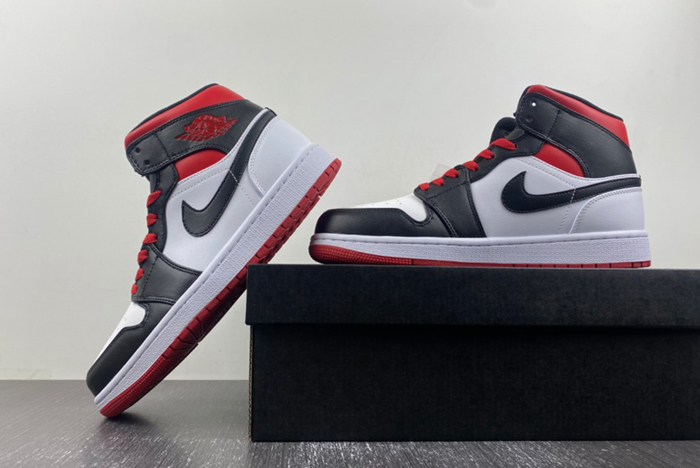 Jordan 1 Mid Gym Red Black Toe DQ8426-106
