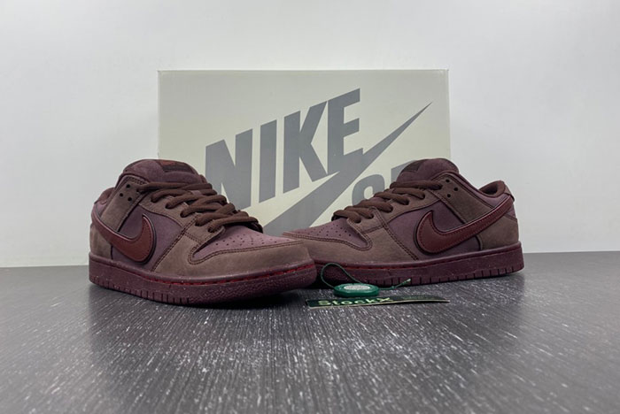 Nike Dunk SB 2024 Valentines Day N0619-600
