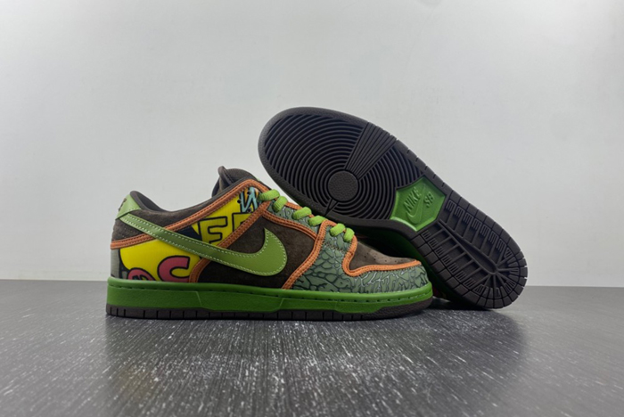 Nike SB Dunk Low “De La Soul 789841-33