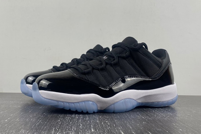 Air Jordan 11 “Space Jam“ ”FV5104-004