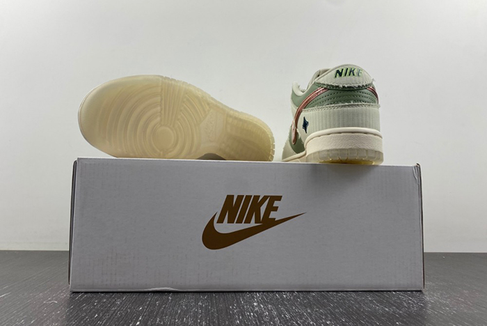 Nike Dunk Low Retro PRM Kyler Murray Be 1 of One FQ0269-001