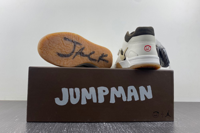 Travis Scott x Jordan Cut The Check FZ8117-100 yellow