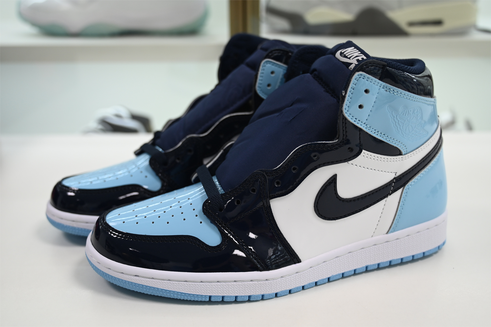 Air Jordan 1 UNC Blue Chill Patent Leather CD0461-401