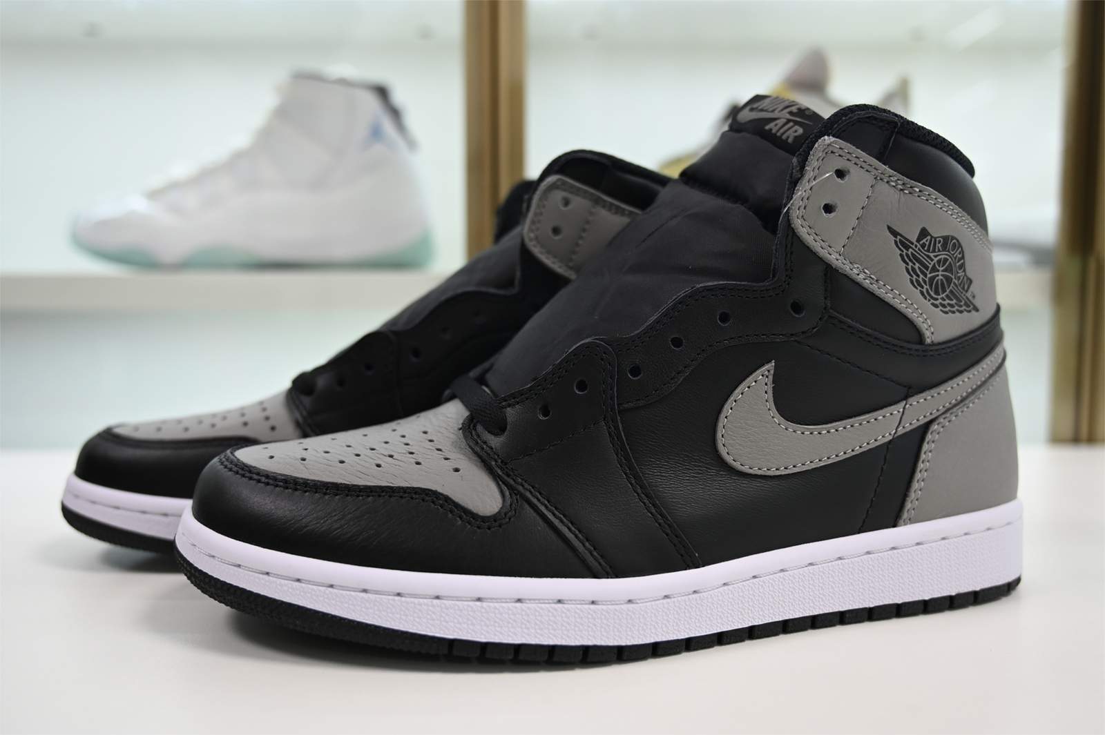 Air Jordan 1 Retro High OG “Shadow‘’ 555088-013