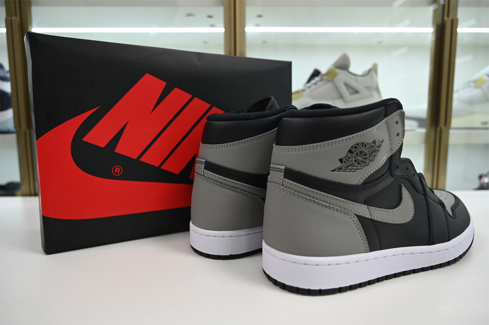 Air Jordan 1 Retro High OG “Shadow‘’ 555088-013